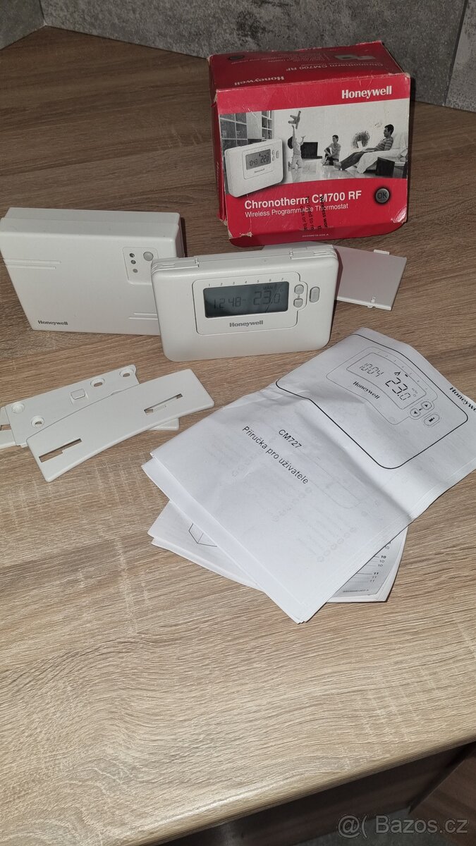 Termostat pokojovy. - 3