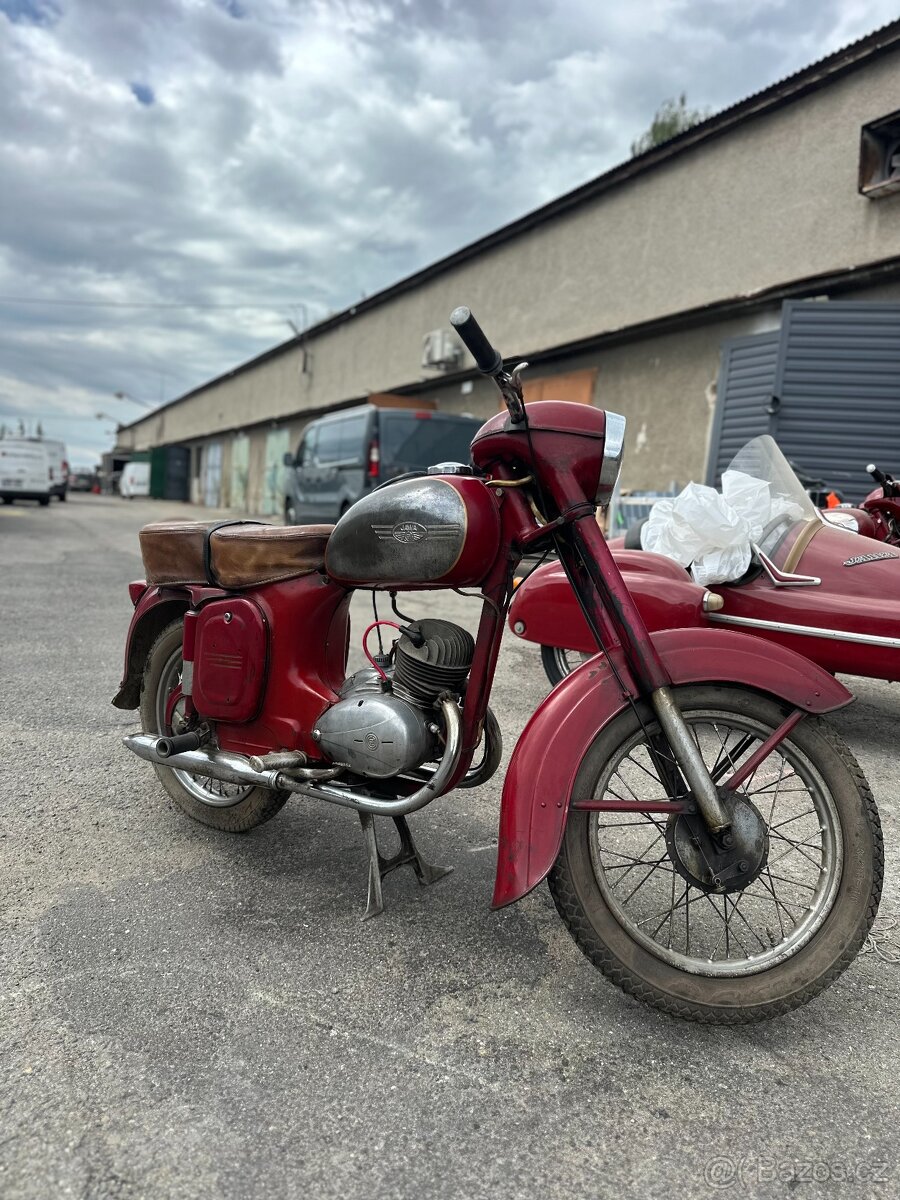Jawa ČZ 150/352 - 3
