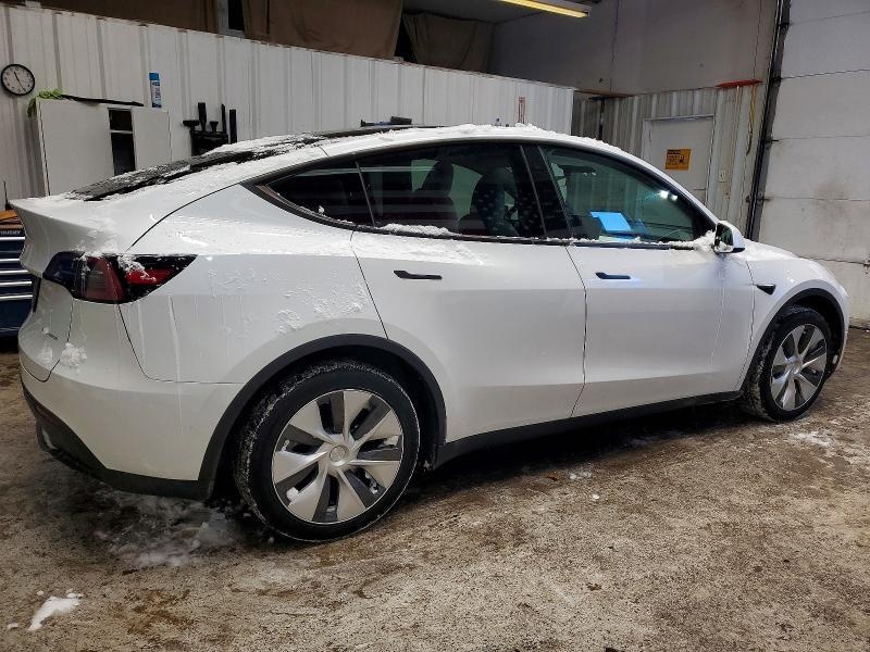 Tesla Model Y 2023 - 3