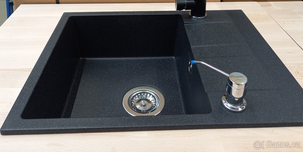 Granitový dřez 56 x 44 cm s baterií a dávkovačem - 3