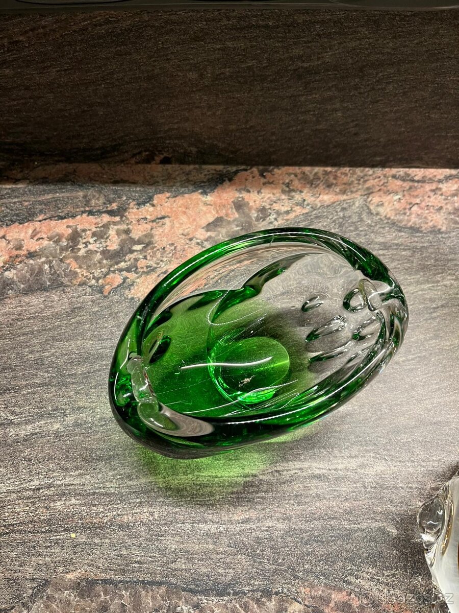 Popelníky - hutní sklo - 3