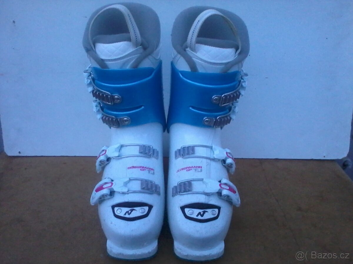 Lyžáky dívčí Nordica 23,5 - 3