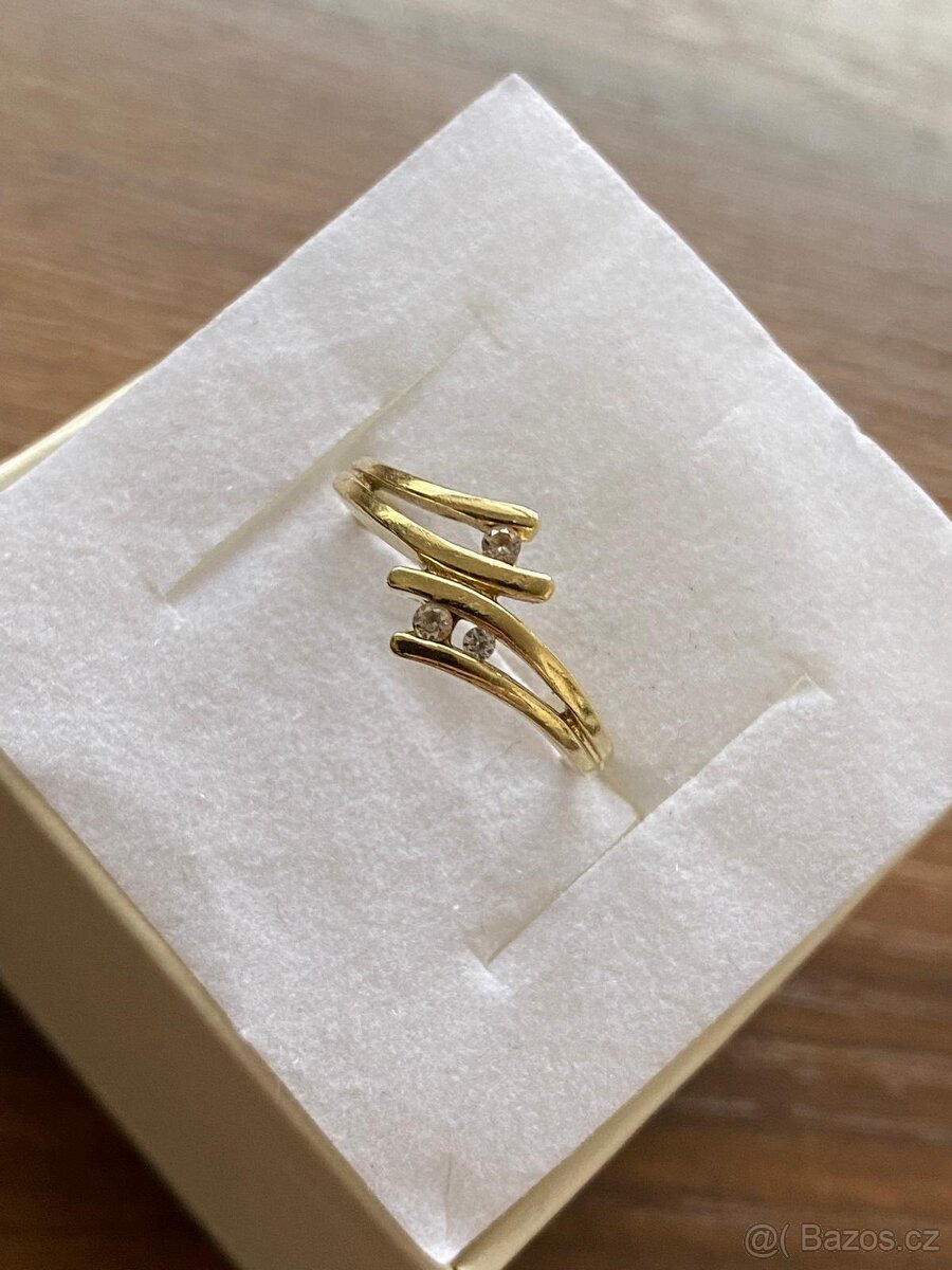 Zlatý dámský prsten - 3