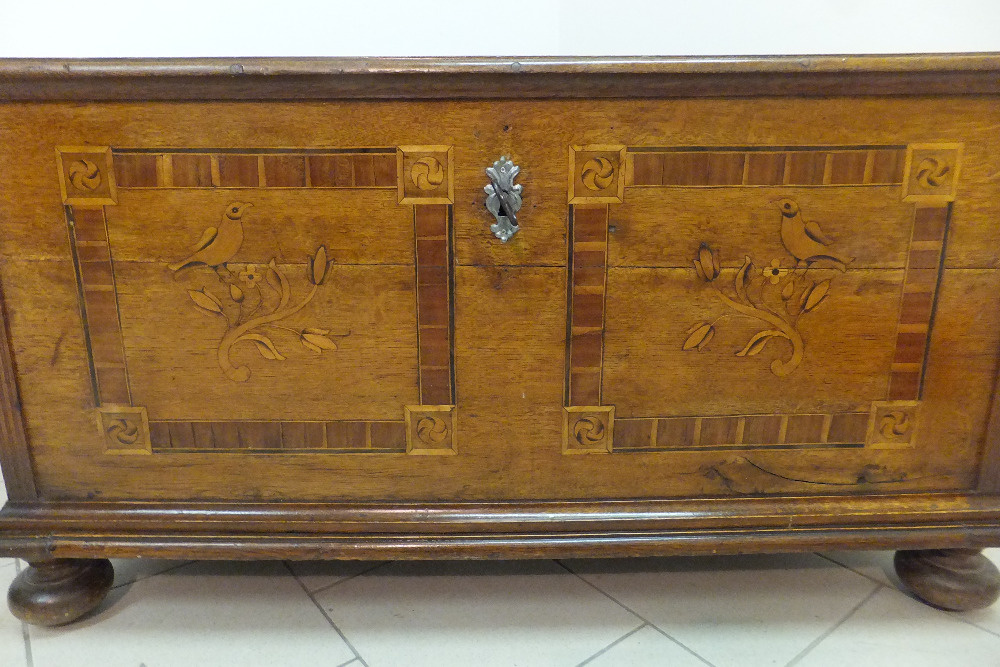 Barokní truhla, vykládaná, ptáci. - 3
