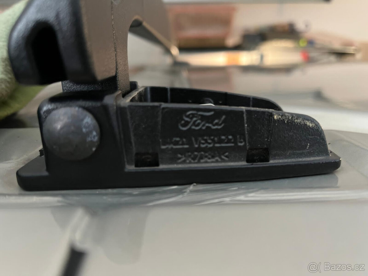 Sklápěcí příčníky Ford Tourneo Custom - 3