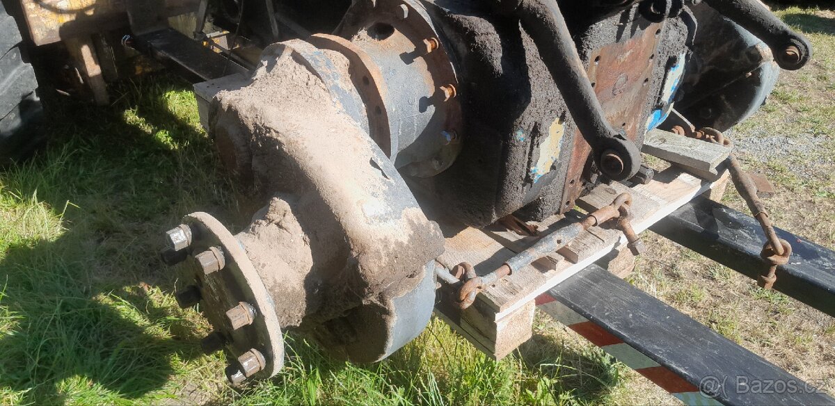 Prodám portály zetor 5611, 5711 - 3