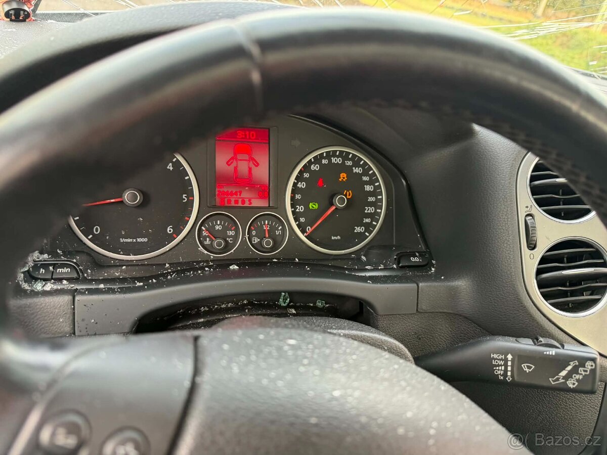 Vw tiguan 2.0TDI 103 KW 4X4 DSG - 3