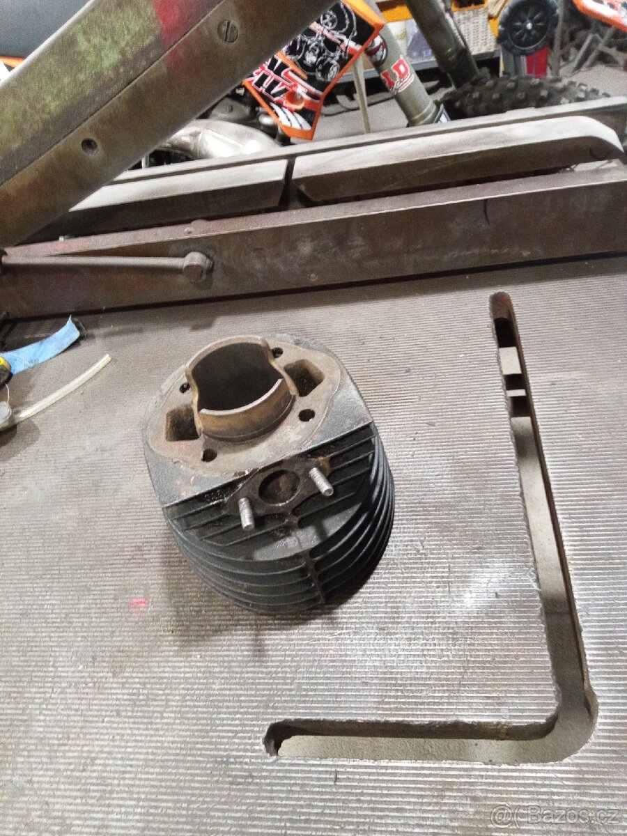 Jawa 559 - válec, hlava, klikovka - 3