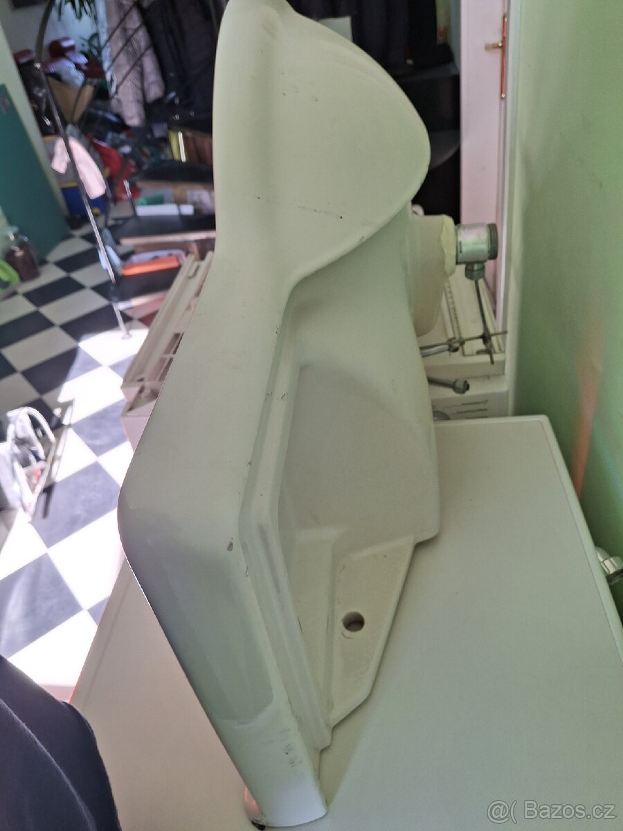 Umyvadlo s baterií - 3