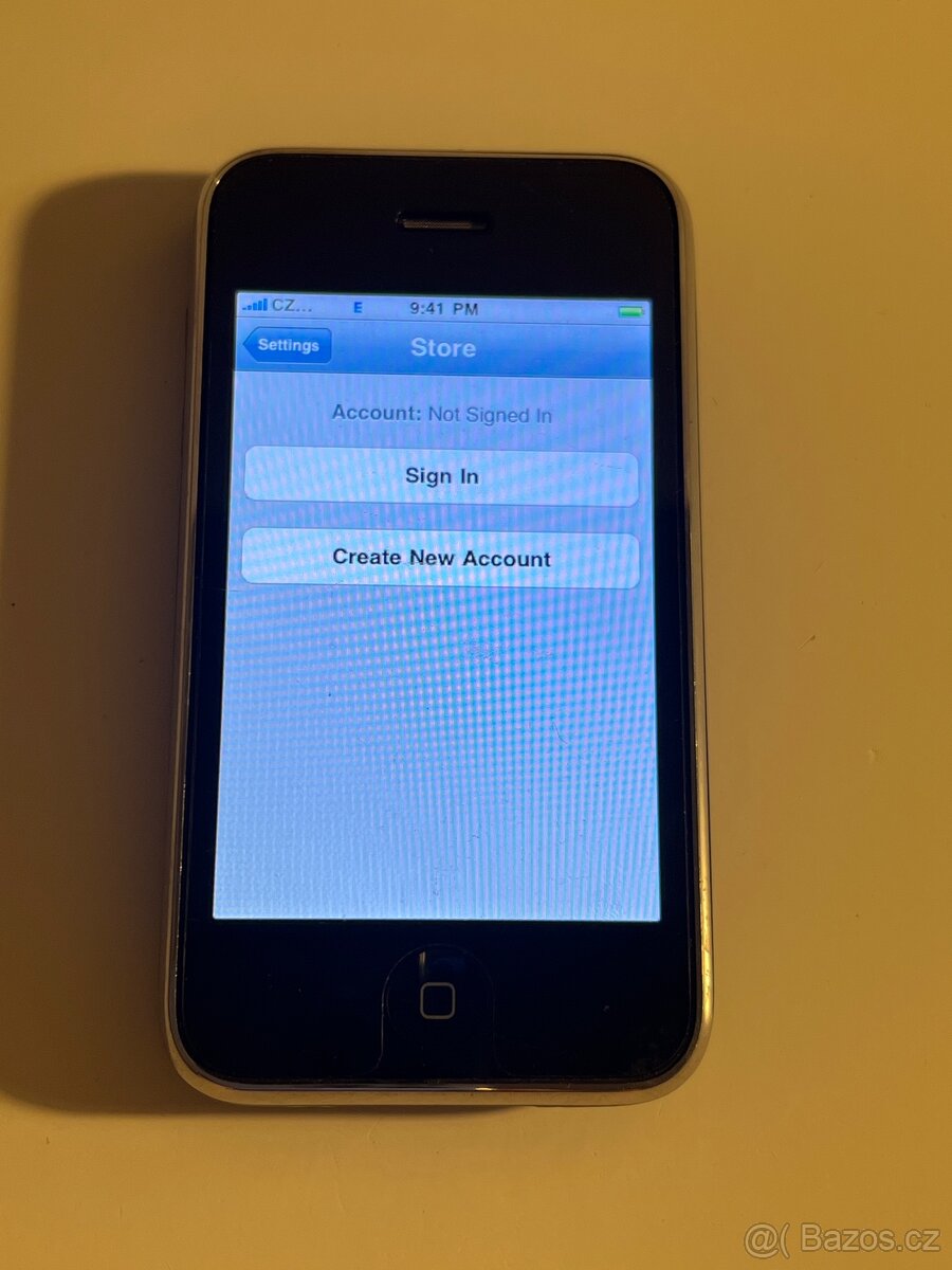 iPhone 3G 16GB Cerny v hezkem stavu IOS 3.0 - 3