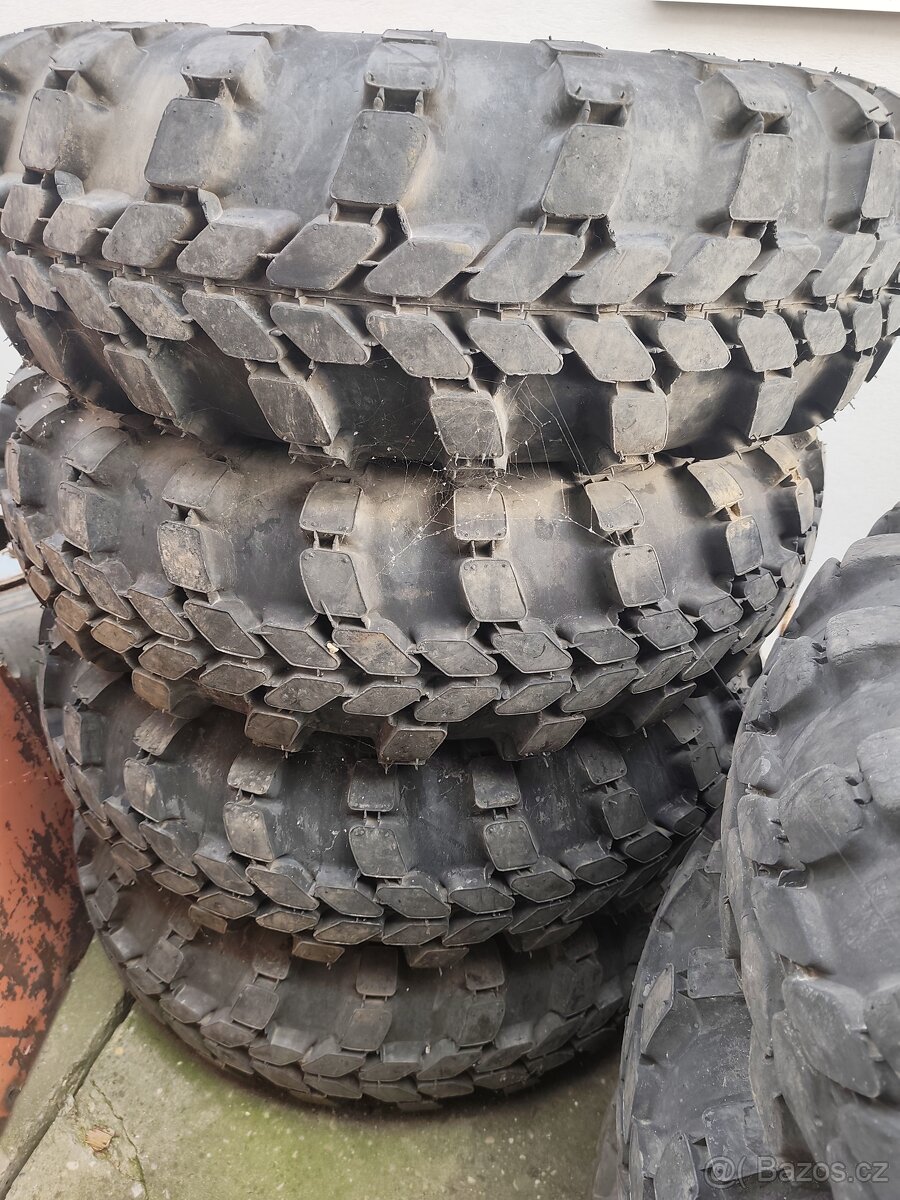 Predam pneu na btr 60 - 3