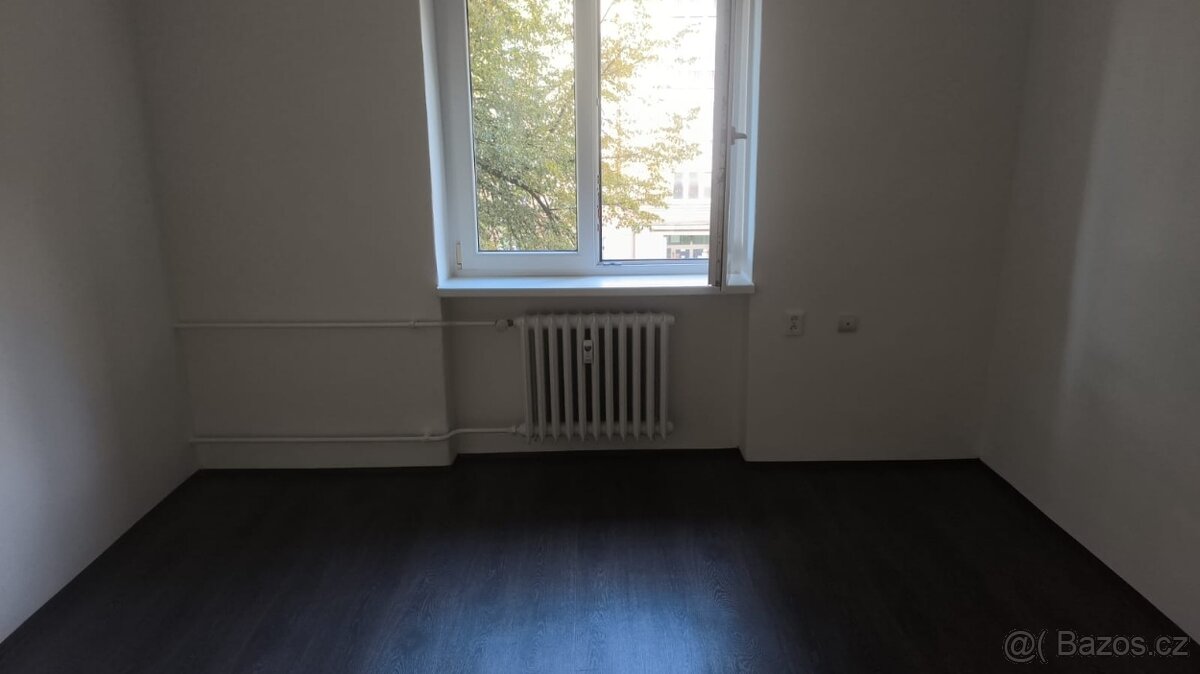 Pronájem bytu 1+1 na Čujkovově - Ostrava - 3