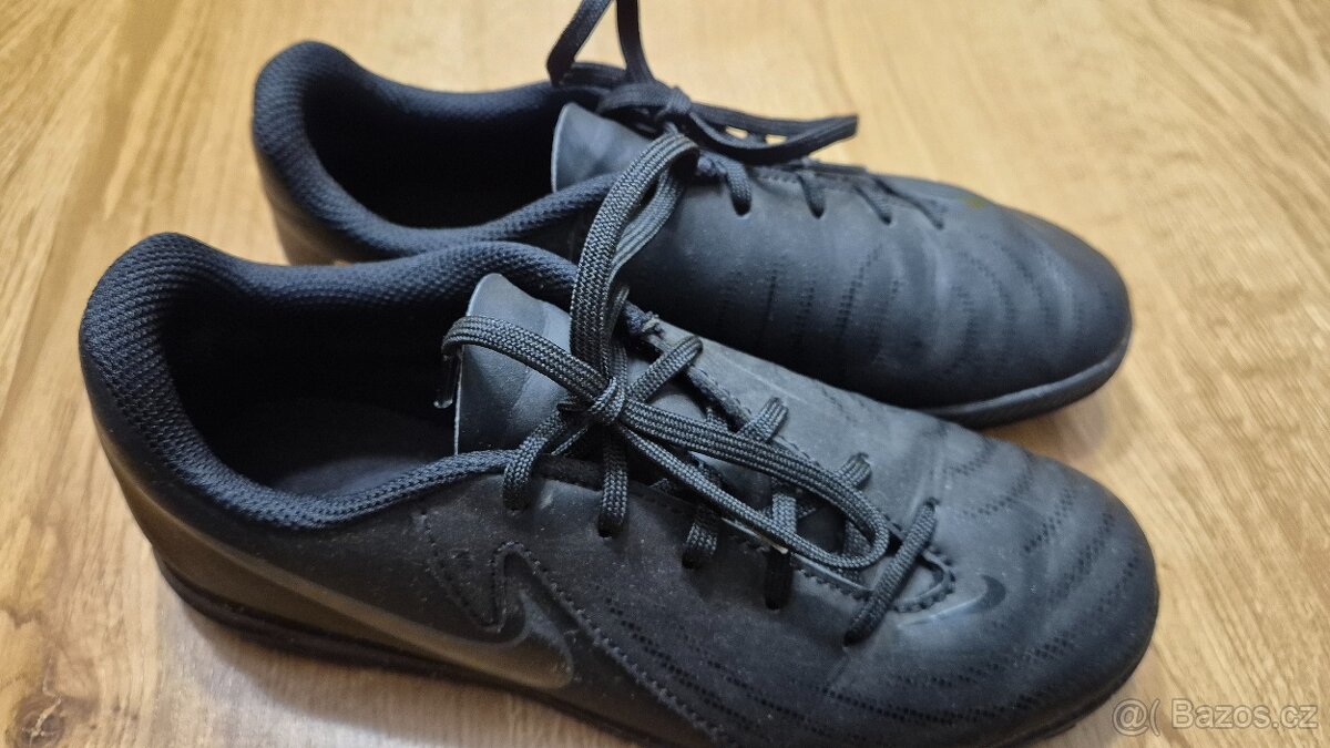 Sálovky Nike vel. 35 - 3