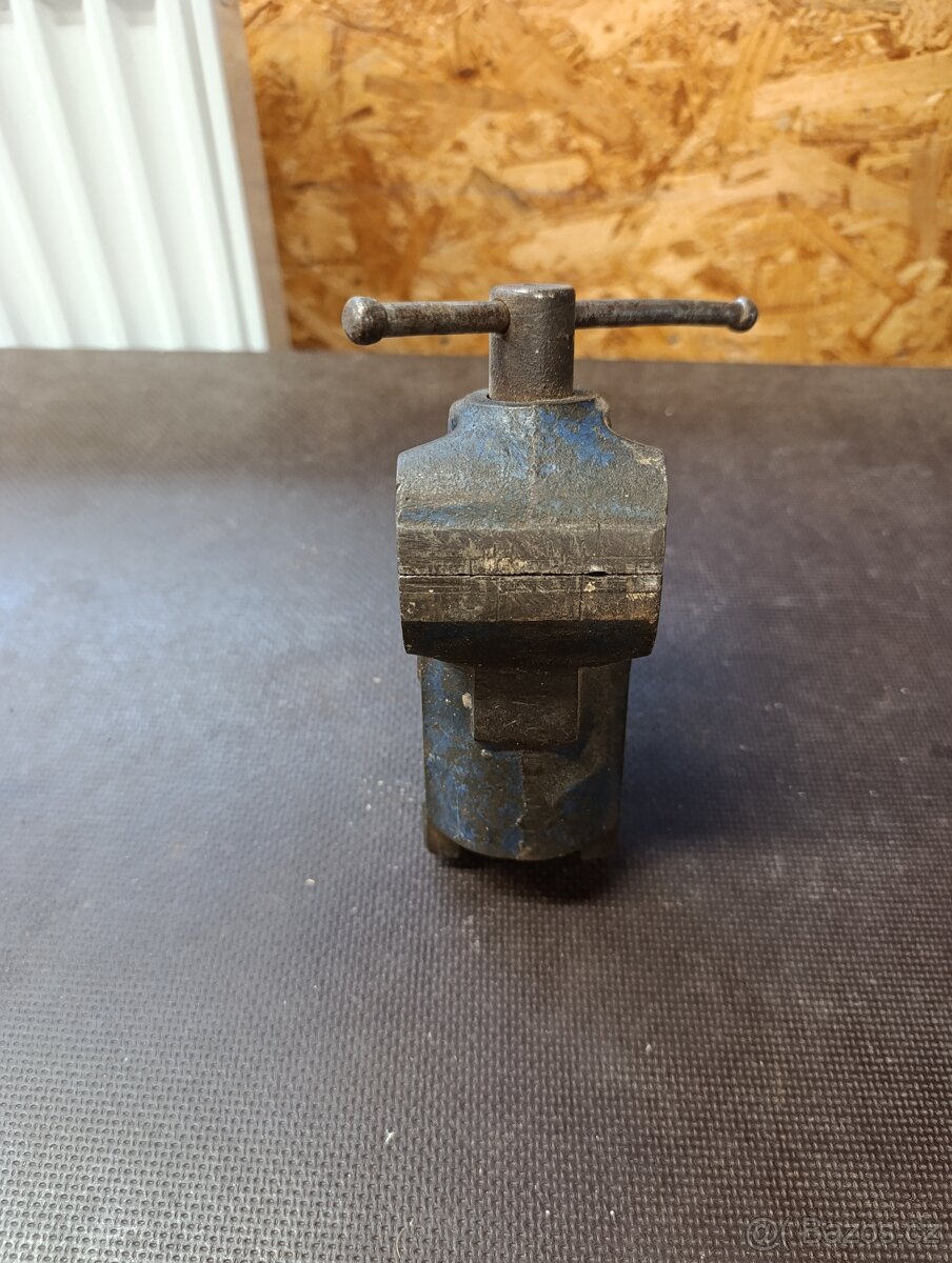 Malý svěrák na stůl - 3