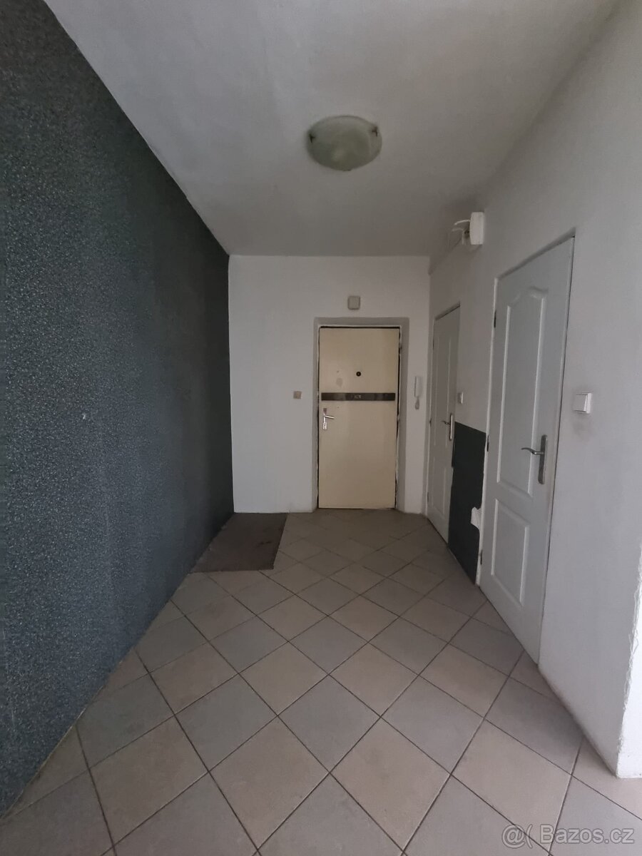 Pronájem bytu 2+1, Antonína Sovy , Bílina - 3