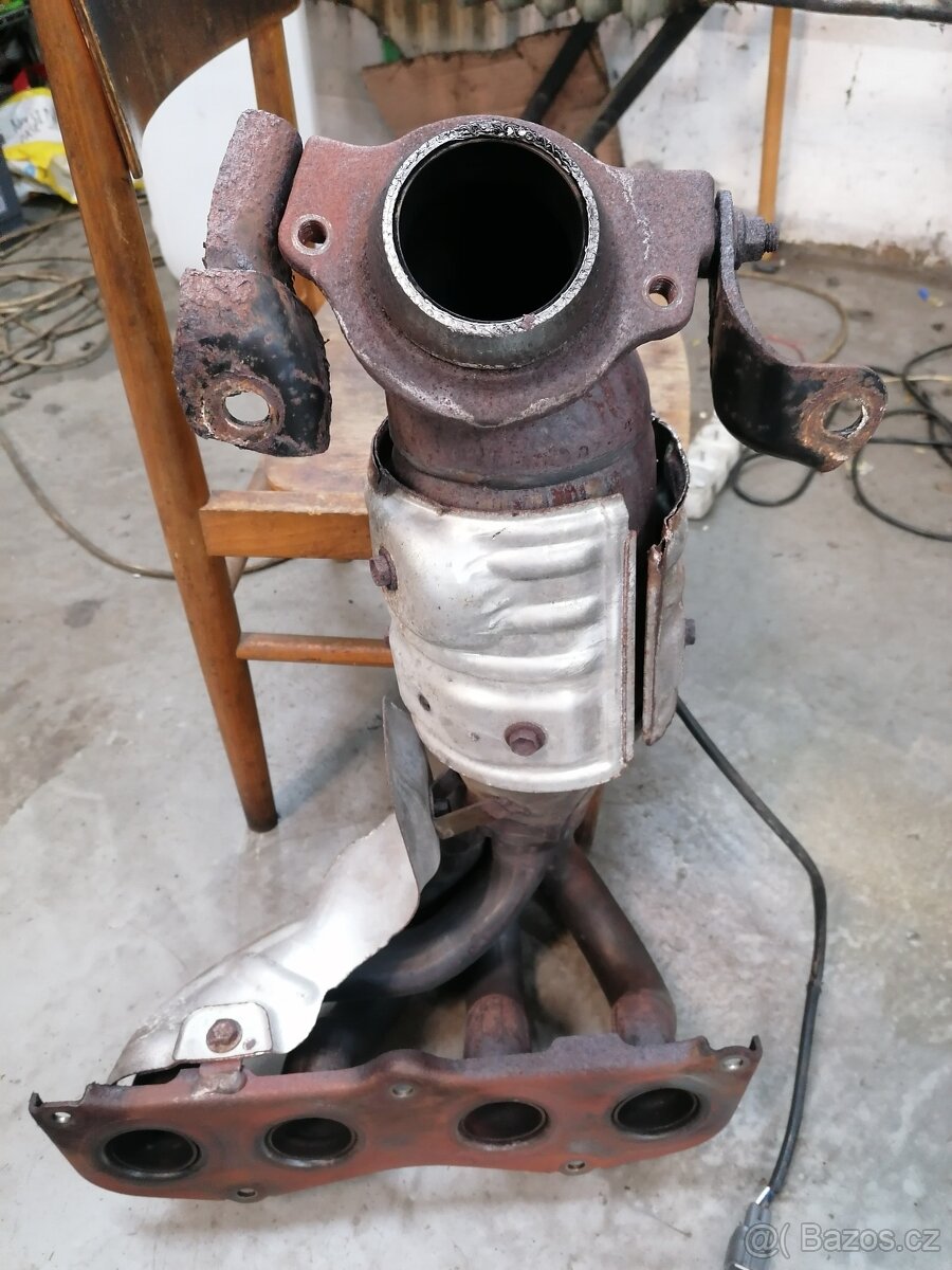 Toyota RAV4 2.0 VVTi 2003 katalyzator - 3