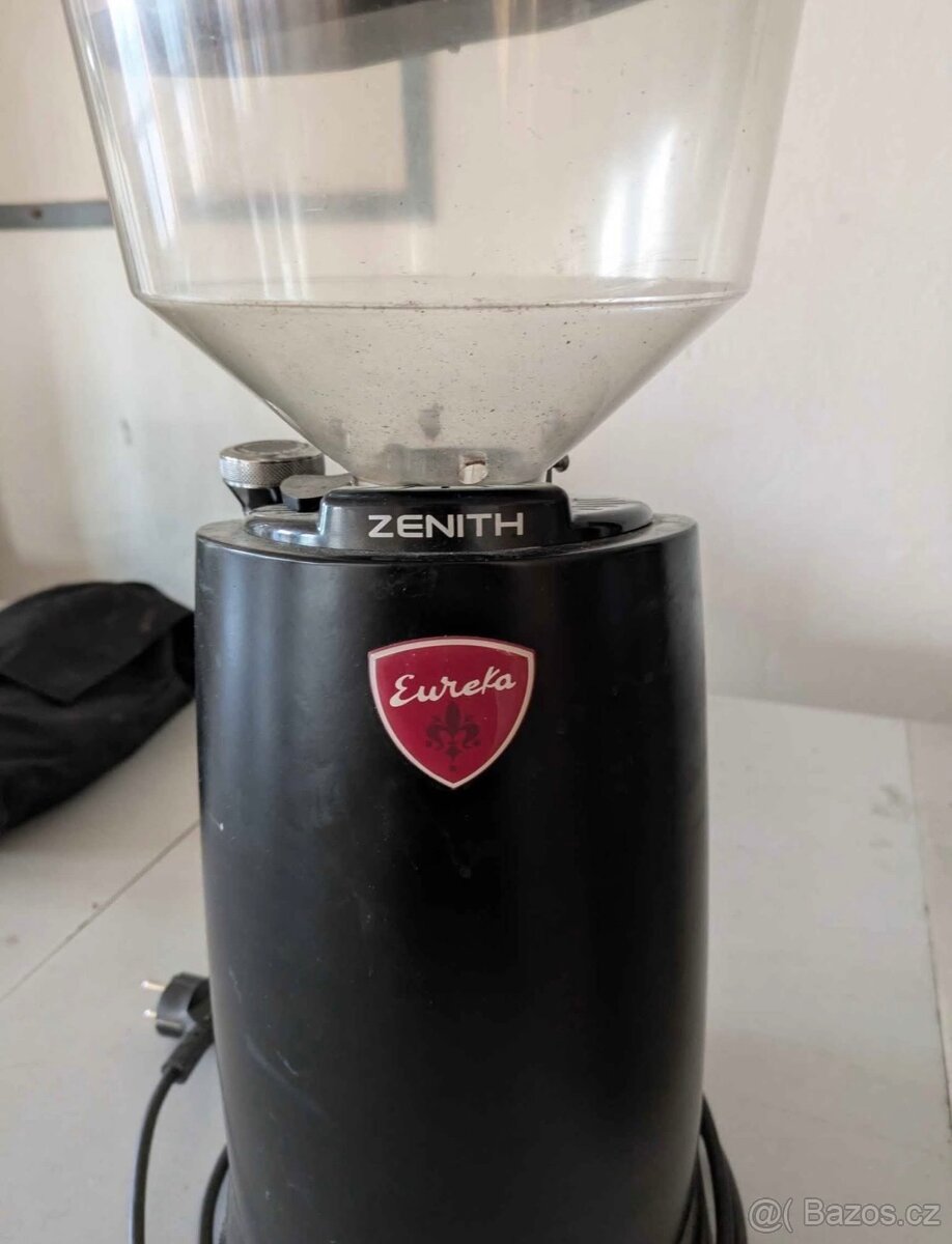 Mlýnek na kávu - 3