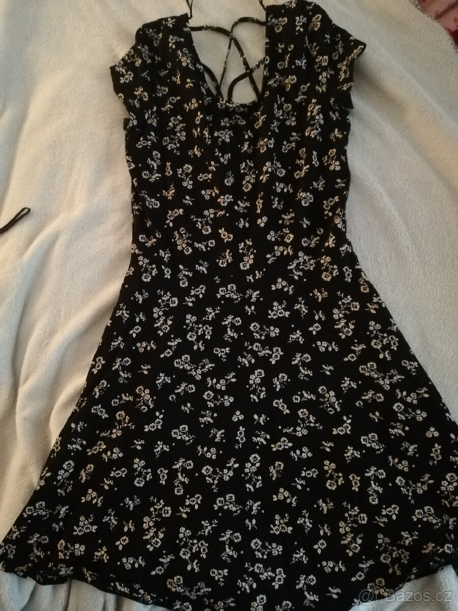 Dívčí šaty z C&A - 3