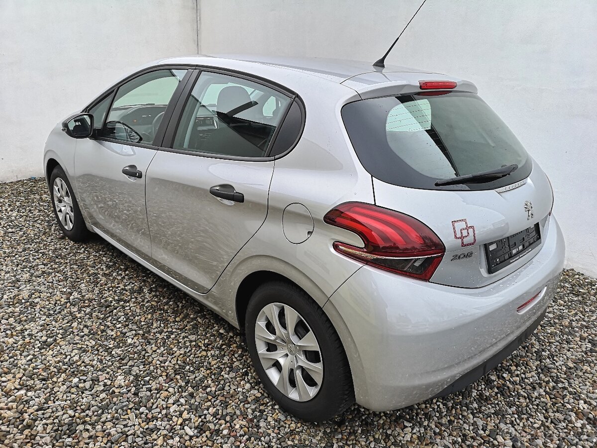 Peugeot 208 1.2 VTi 60kW Access Serviska - 3