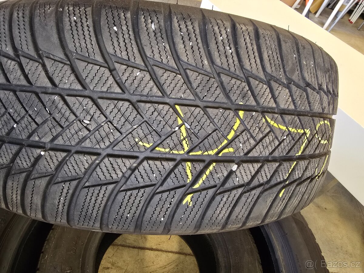 Bridgestone 235/50 R19 99H - 3