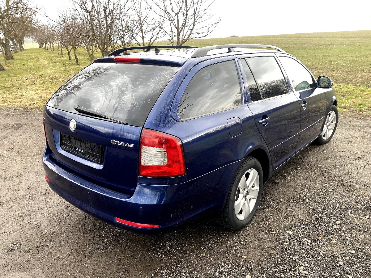 Škoda Octavia II 2.0 TDI DSG - 3