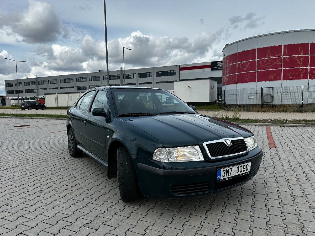 Škoda Octavia 1 1.6 74Kw / Benzín / - 3