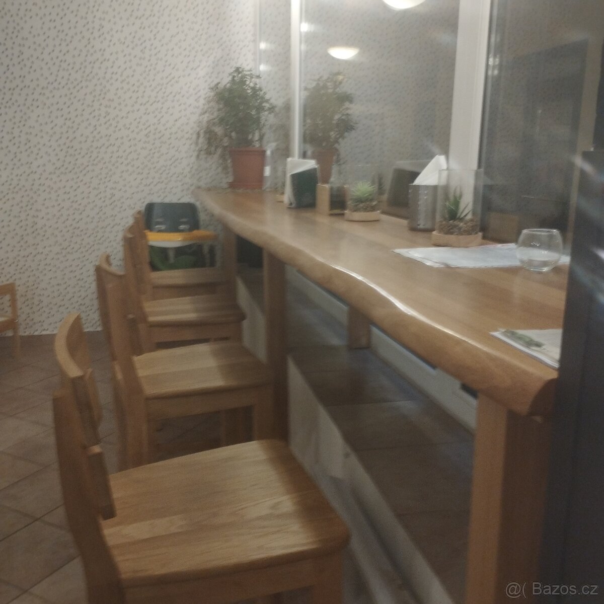 Barový stůl +barové židle - 3