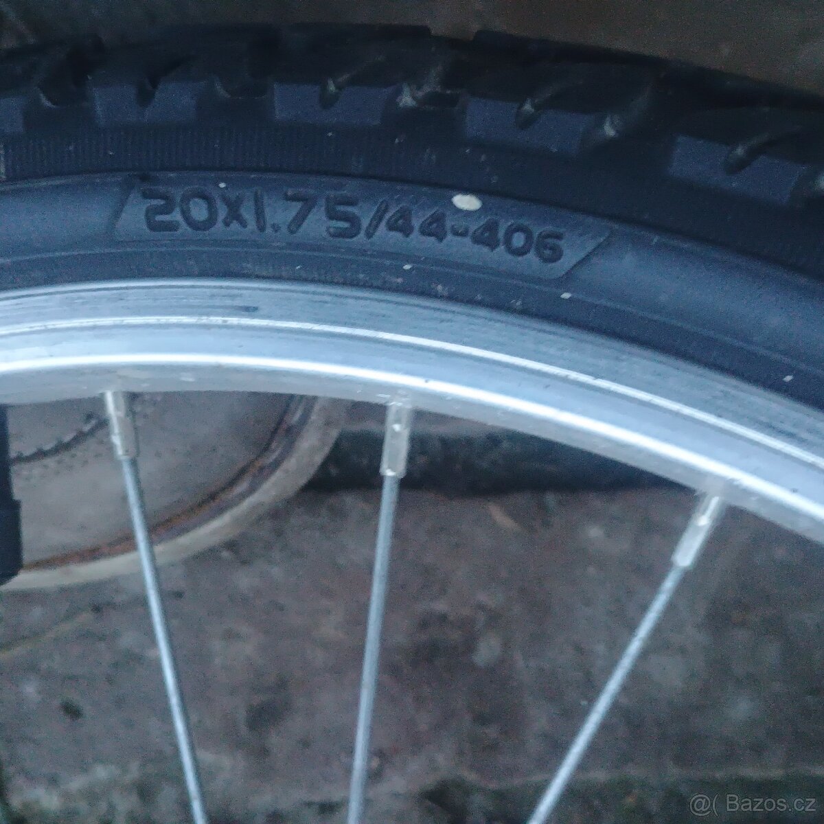 Prodám dětské kolo vel.20 - 3