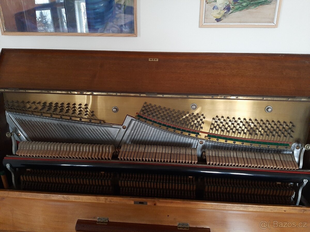 Pianino starožitné - 3