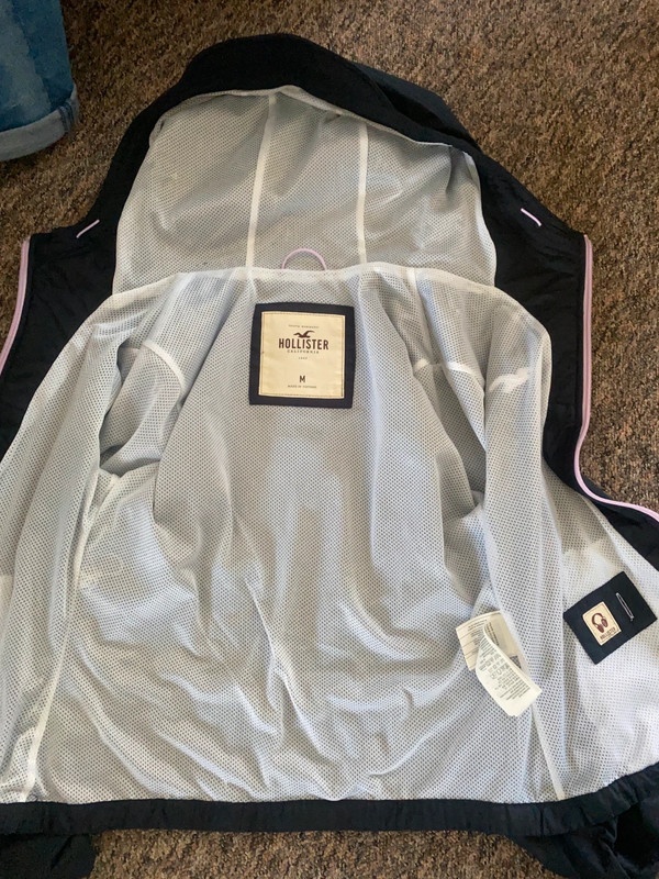KRÁSNÁ BUNDA HOLLISTER - 3