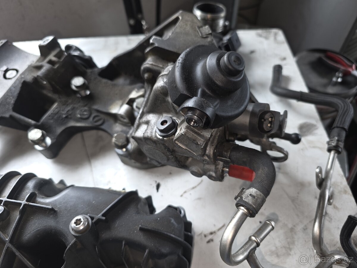 Díly z motoru CFFB - 3