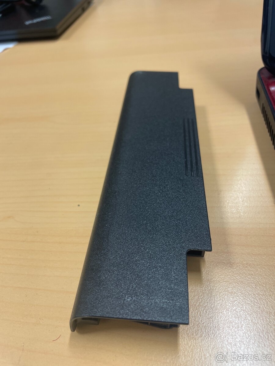 Apple iPhone SE 64GB gold - 3