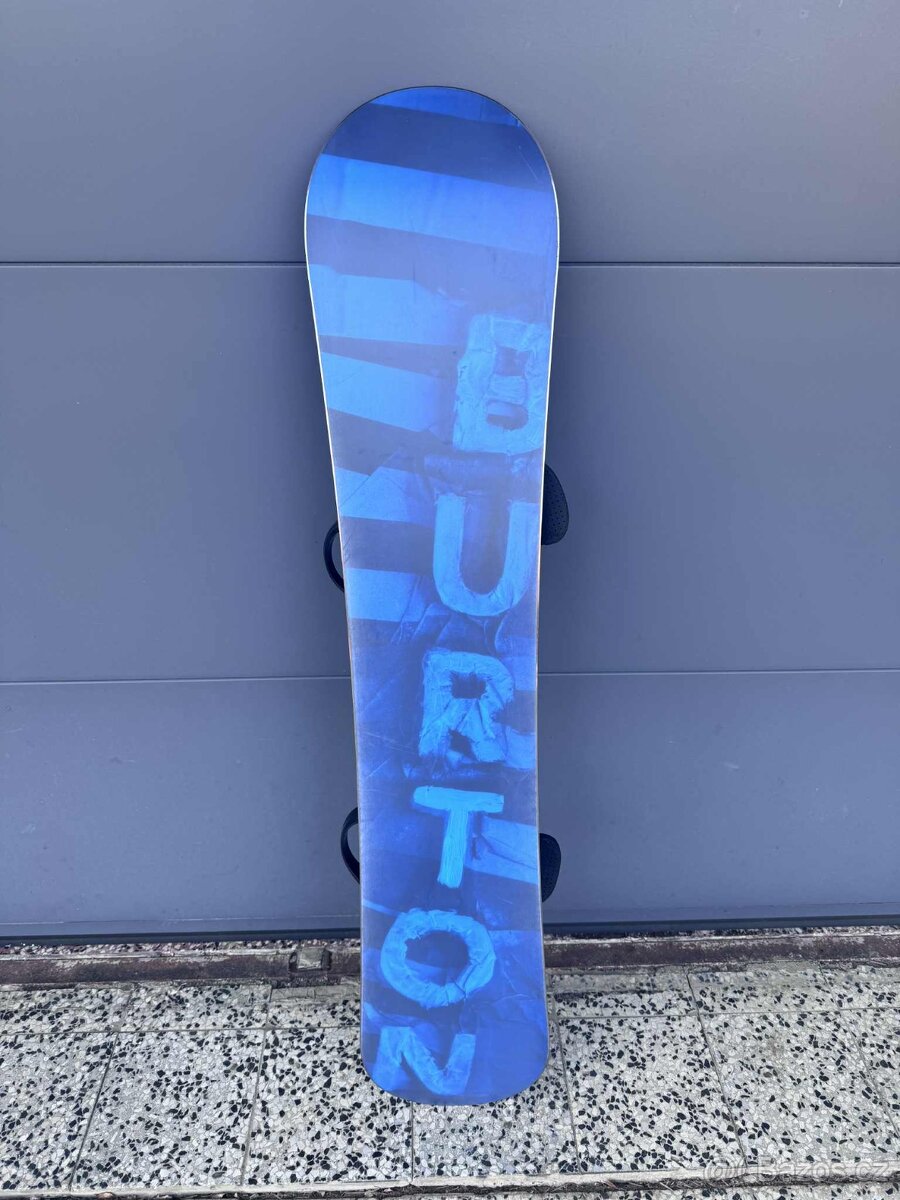 Snowboard Burton 145 cm + vázání + obal – jako nový - 3