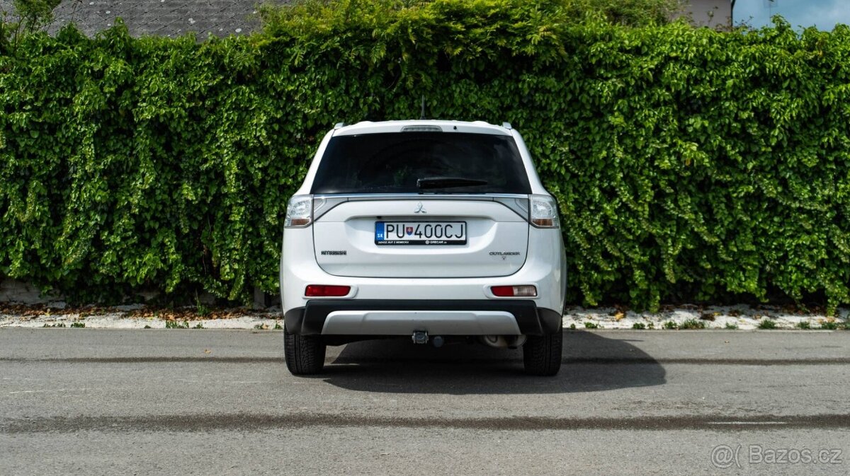 Mitsubishi Outlander 2.2 DI-D Instyle A/T - 3