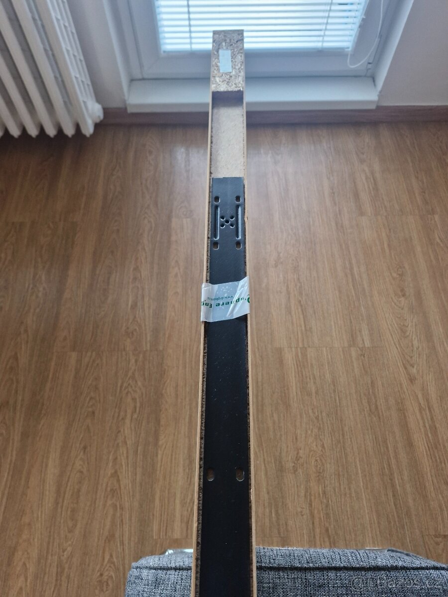 Police nástěnná - 3