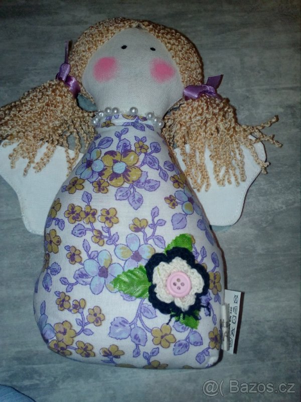 DŘEVĚNÉ A ŠITÉ HRAČKY A DOPLNKY...VĚŠÁK NA OBLEČENÍ - 3