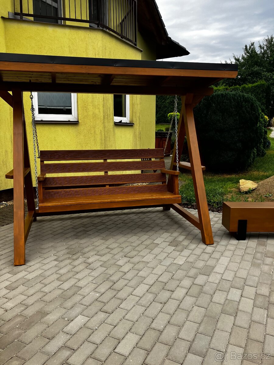 Zahradní dřevěná houpačka - 3