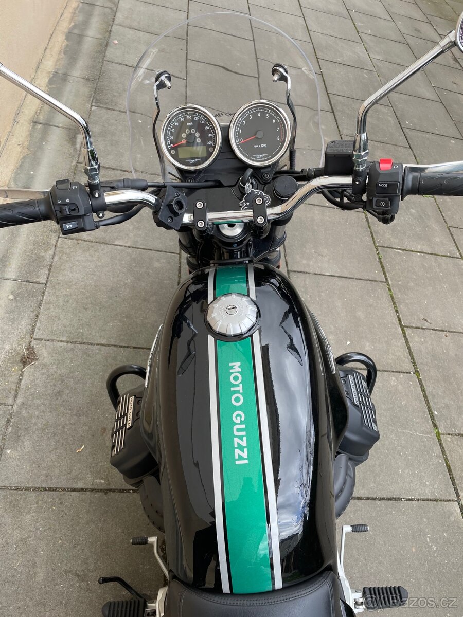 Moto Guzzi V7 III Special - 3