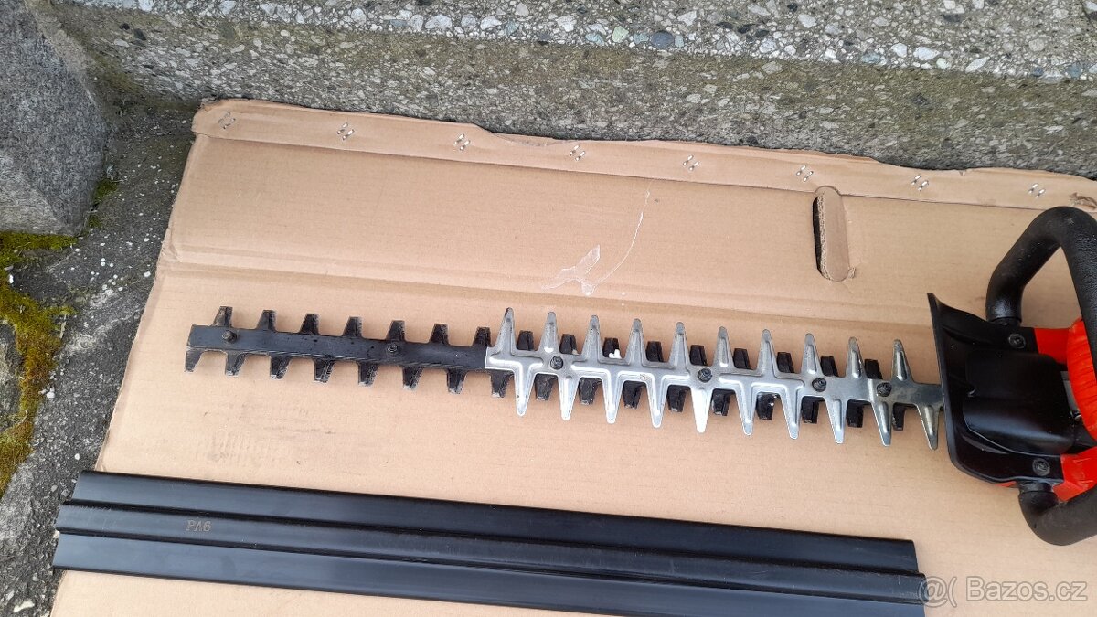 Benzínové nůžky na živý plot Einhell GE-PH 2555A - 3