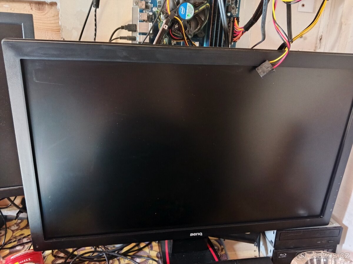 Monitory - 3