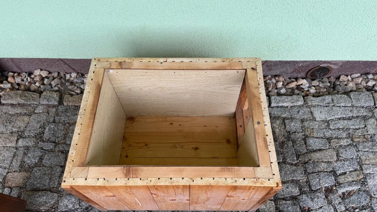 Psí bouda - malý až střední pes - 3