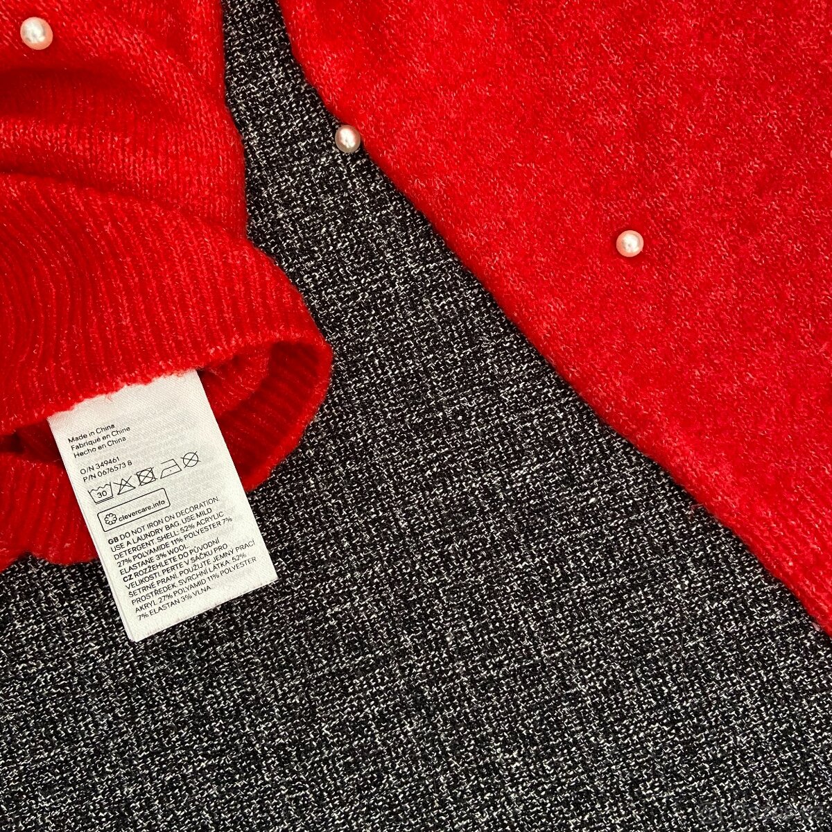 Dámský červený vánoční svetr H&M vel. XS/34-36 - 3