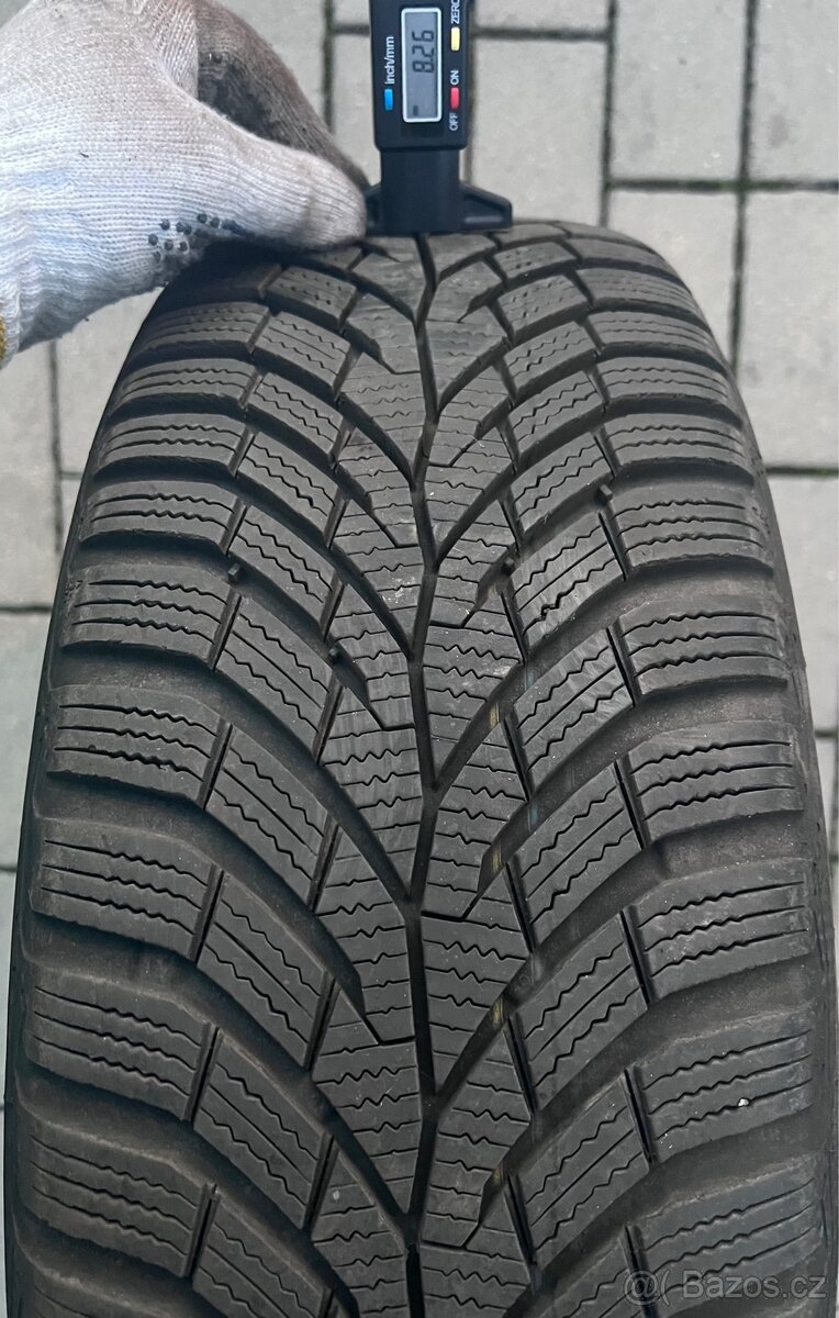 Škoda - 16" kola + zimní 205/55 Continental 6-8mm - 3