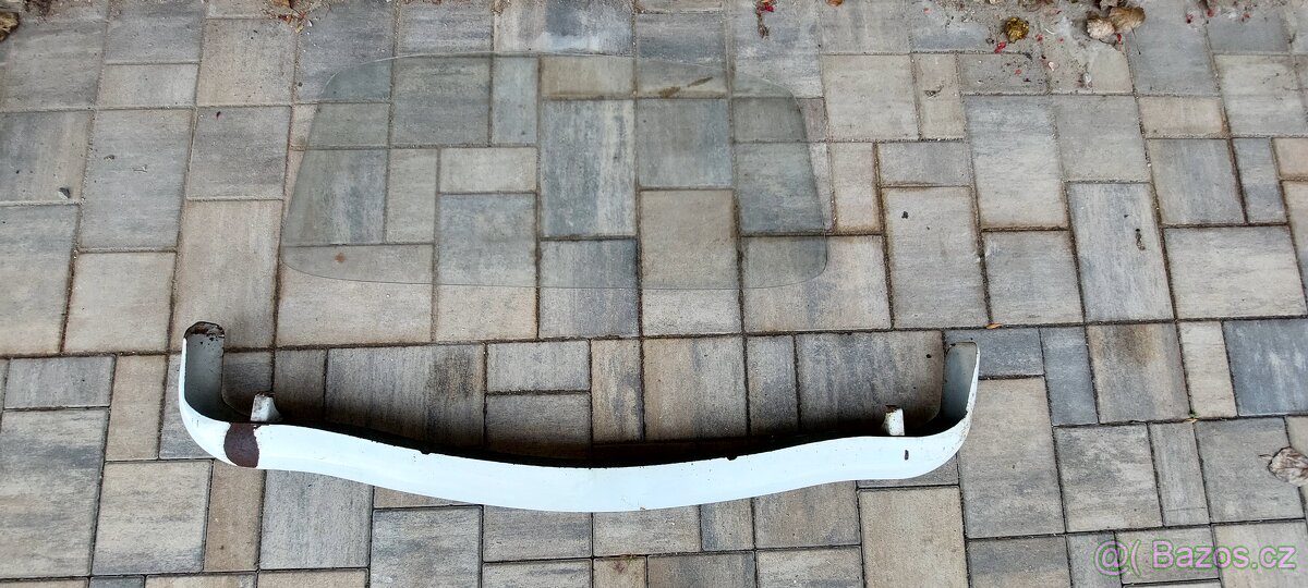 Plechový nárazník a sklo Trabant - 3
