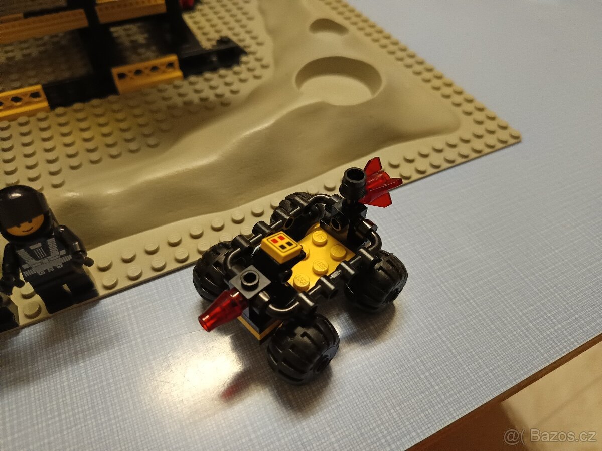 LEGO Space 6987 Message Intercept Base +návod - 3