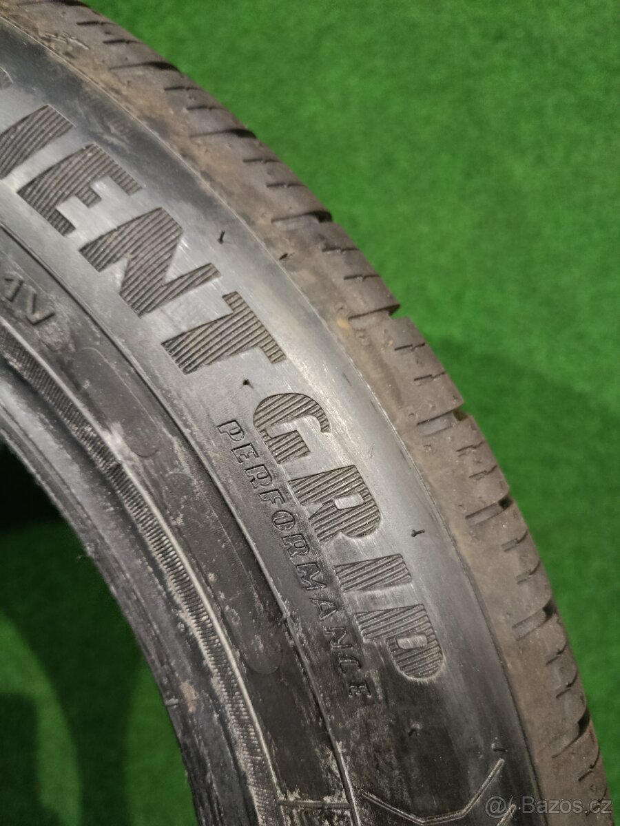 4ks NOVE letni 205/55/17 Goodyear - 3