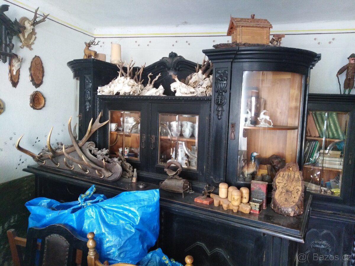 starožitné skříně - 3