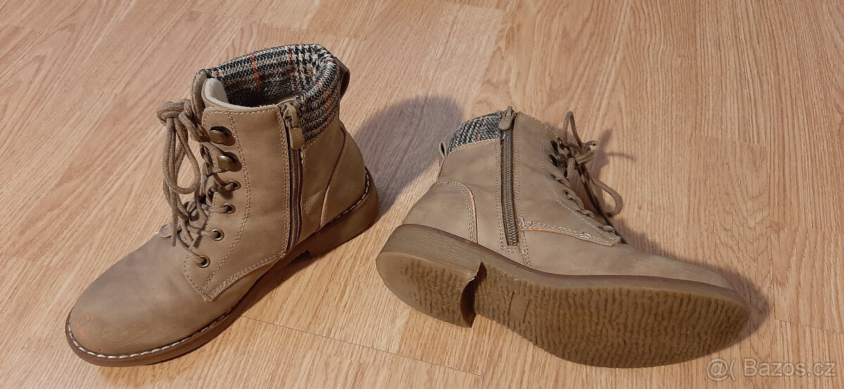 Dětská kotníčková obuv - vel. 35 - 3