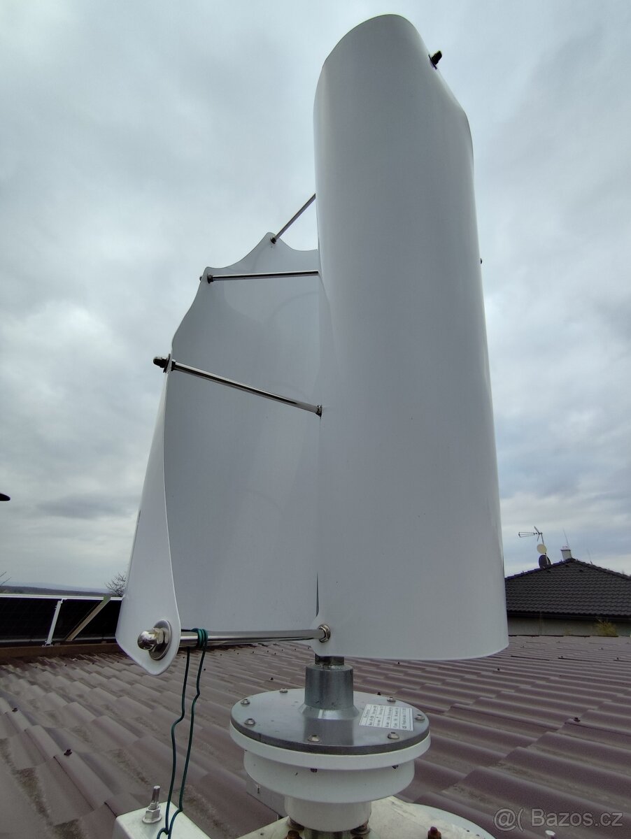 Vertikální větrná turbína a vítr+solár hybrid měnič - 3