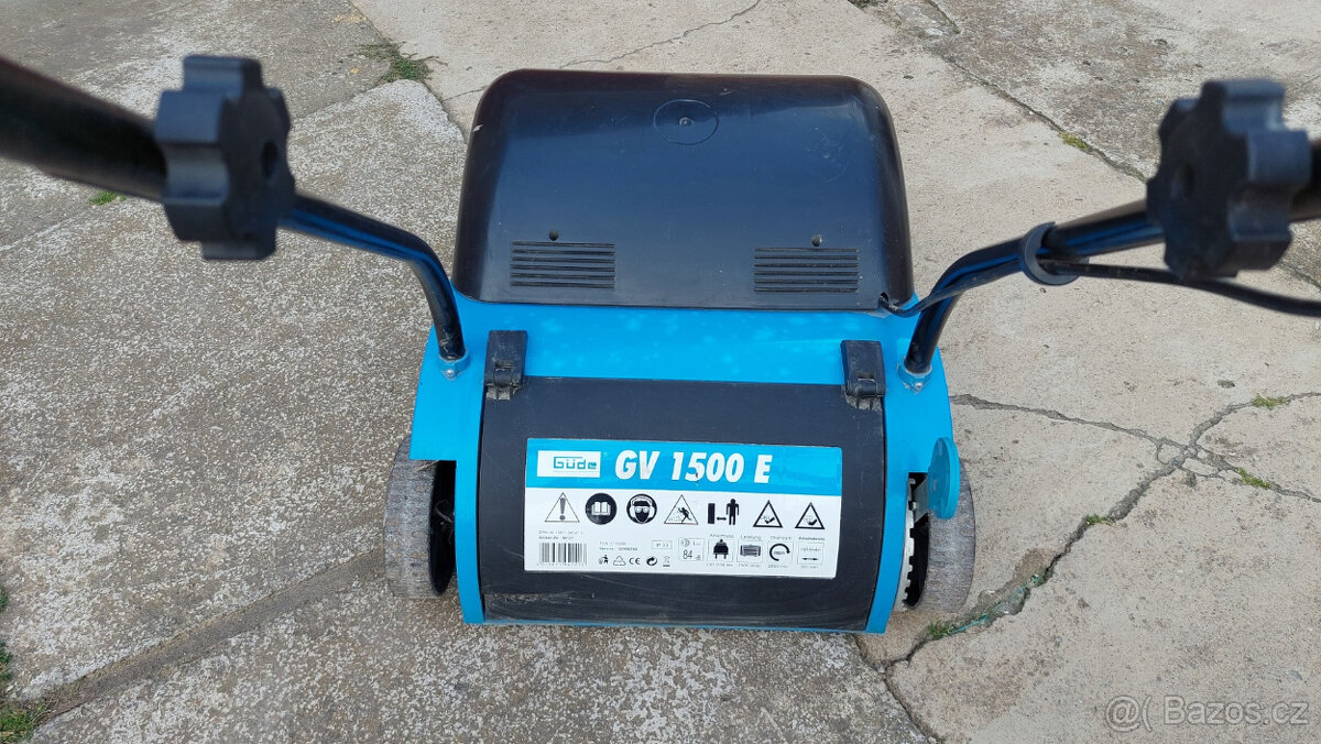 Elektrický vertikutátor Güde GV 1500 - 3